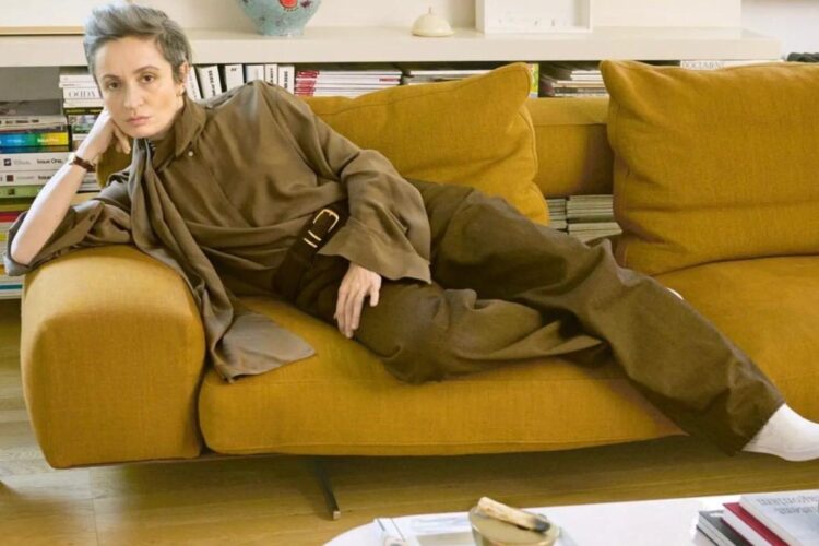 🧠 Psychológia eskortu: Keď je to oveľa hlbšie než sex (a presne to ľudí šokuje najviac)