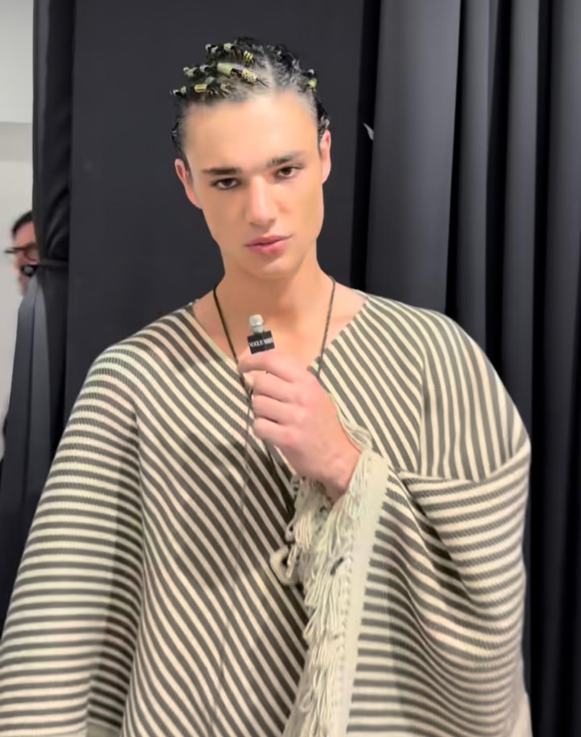 🌟 Ako vyzerať prirodzene pred objektívom: 7 tipov, ktoré ti pomôžu zažiariť