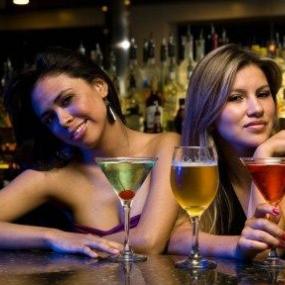 Eskort Bratislava – spoločníčky, kurvy, dievča na sex a horúce sex priváty